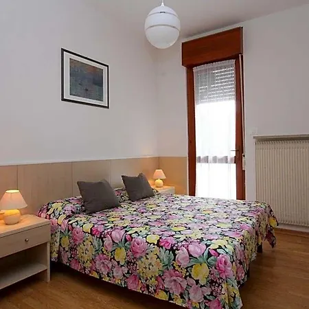 מלון Sunlit Detached With Fenced Garden ליגננו סביאדורו